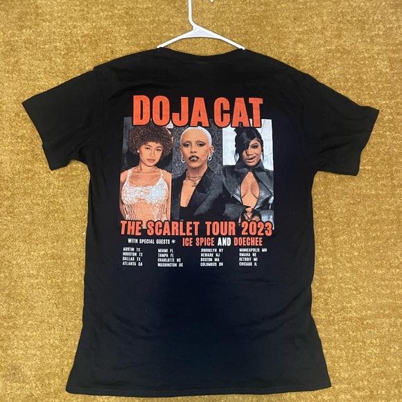 Doja Cat “The Scarlet Tour” T-Shirt Black Concert Tour Size M  Ice Spice - Picture 3 of 4